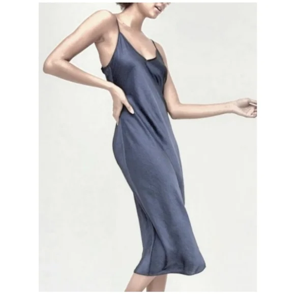 ARITZIA Wilfred Satin Slip Dress - Picture 3 of 15